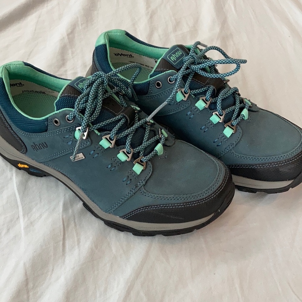 ahnu sturdy hiking shoes